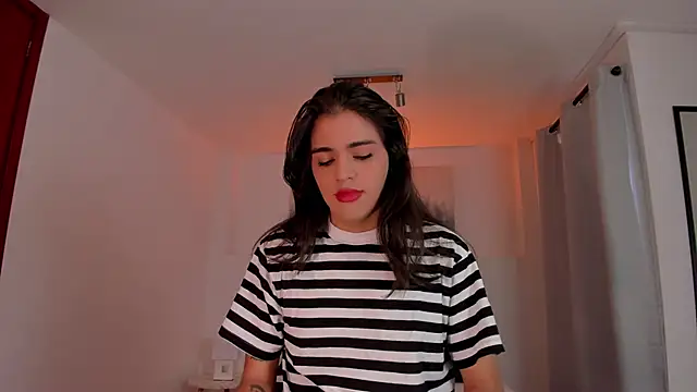 Snapshot of NoahCasstro chatting on 01.19.25 NoahCasstro online show from 01.19.25