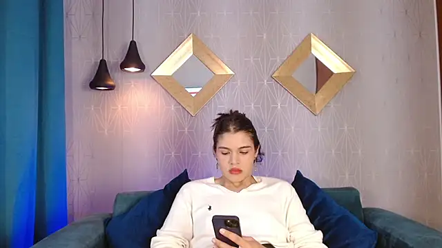 Snapshot of NoahCasstro chatting on 02.22.25 NoahCasstro online show from 02.22.25