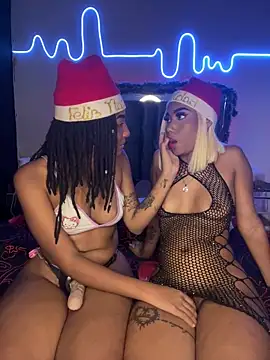 Snapshot of Lya-Kasandra chatting on 12.08.24 Lya-Kasandra online show from 12.08.24