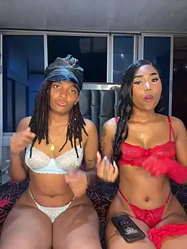 Snapshot of Lya-Kasandra chatting on 02.23.25 Lya-Kasandra online show from 02.23.25