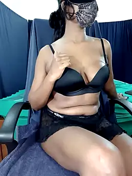 Midnight Blossom online show from 12.19.24