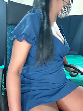 Midnight Blossom online show from 01.14.26