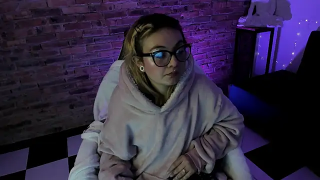 Sweet Namii online show from 03.05.25