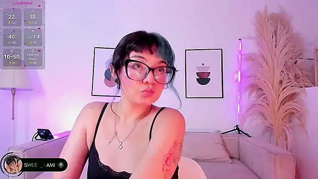 Sweet Namii online show from 12.04.25