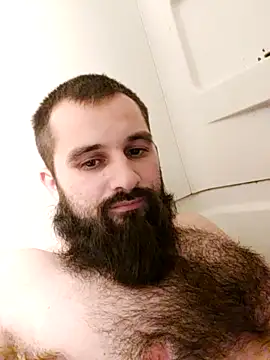 Snapshot of hungandnerdy420 chatting on 10.31.25 hungandnerdy420 online show from 10.31.25