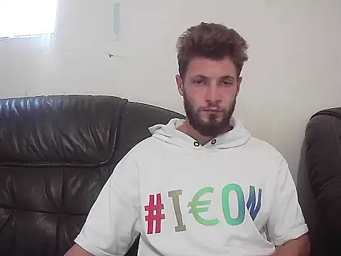 Snapshot of jimmyy_ chatting on 10.10.25 jimmyy online show from 10.10.25