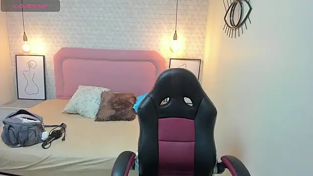 Kittytimberlake online show from 10.30.25