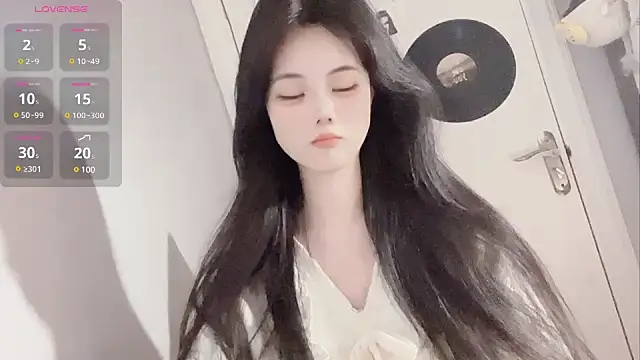 Qedgjwyz1 online show from 02.20.25