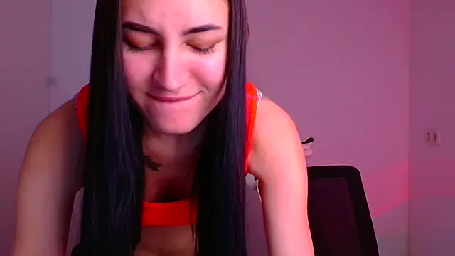 Snapshot of Jennifer_Blum chatting on 12.11.24 Jennifer Blum online show from 12.11.24