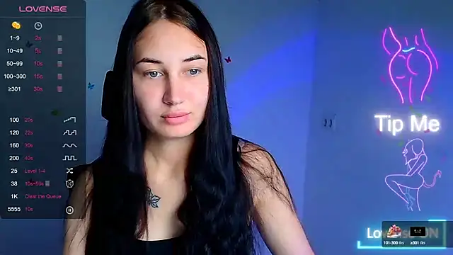 Snapshot of Jennifer_Blum chatting on 09.15.25 Jennifer Blum online show from 09.15.25