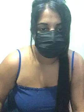 NOORA-GIRL online show from 03.11.25