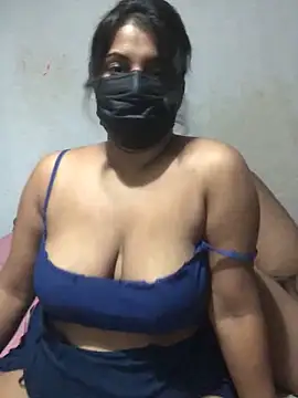 NOORA-GIRL online show from 03.11.25