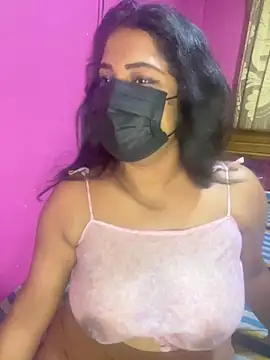 NOORA-GIRL online show from 09.15.25