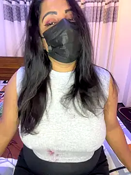 NOORA-GIRL online show from 12.21.25