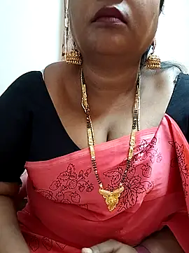 Snapshot of Swapna_143 chatting on 02.05.25 Swapna 143 online show from 02.05.25