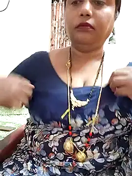 Snapshot of Swapna_143 chatting on 03.08.25 Swapna 143 online show from 03.08.25