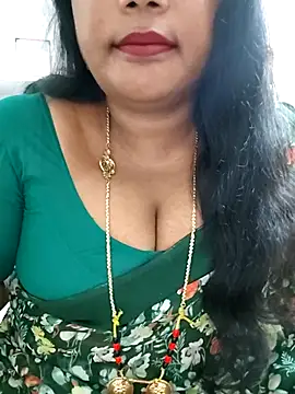 Snapshot of Swapna_143 chatting on 09.14.25 Swapna 143 online show from 09.14.25