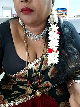 Snapshot of Swapna_143 chatting on 11.24.25 Swapna 143 online show from 11.24.25