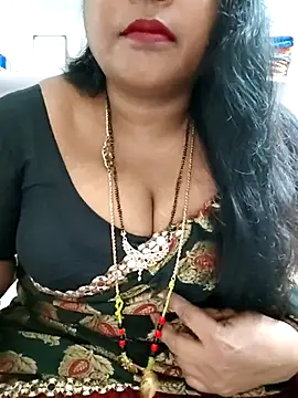 Snapshot of Swapna_143 chatting on 12.04.25 Swapna 143 online show from 12.04.25
