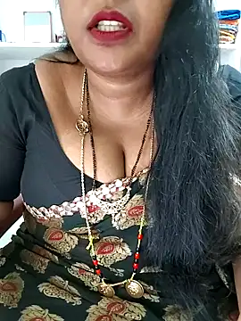 Snapshot of Swapna_143 chatting on 12.05.25 Swapna 143 online show from 12.05.25