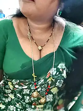 Snapshot of Swapna_143 chatting on 06.10.26 Swapna 143 online show from 06.10.26