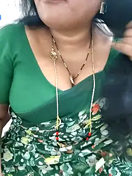 Snapshot of Swapna_143 chatting on 06.11.26 Swapna 143 online show from 06.11.26
