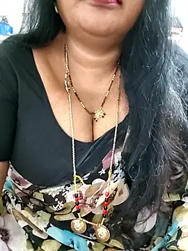 Snapshot of Swapna_143 chatting on 06.12.26 Swapna 143 online show from 06.12.26