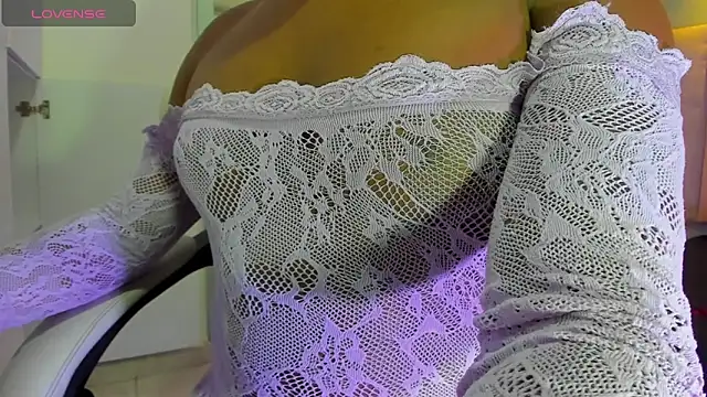 SofiaBrouw online show from 10.07.25