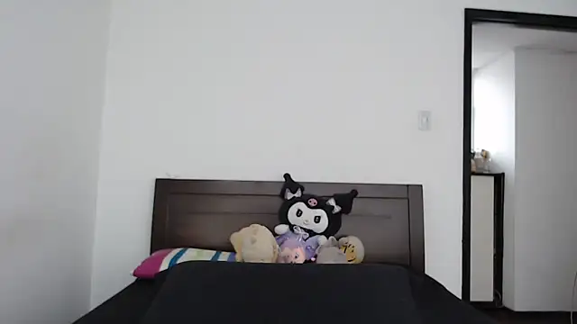 rebecca collin online show from 04.08.26