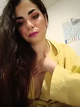 Snapshot of Saturnia_Yvonne chatting on 12.12.24 Saturnia Yvonne online show from 12.12.24