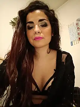 Snapshot of Saturnia_Yvonne chatting on 02.04.25 Saturnia Yvonne online show from 02.04.25