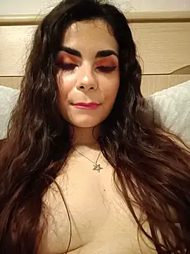 Snapshot of Saturnia_Yvonne chatting on 02.07.25 Saturnia Yvonne online show from 02.07.25