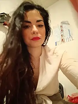 Snapshot of Saturnia_Yvonne chatting on 03.01.25 Saturnia Yvonne online show from 03.01.25