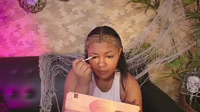 cherry chel online show from 10.26.25