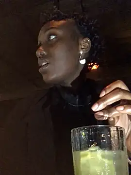 Snapshot of Lola_kims chatting on 01.15.25 Lola kims online show from 01.15.25