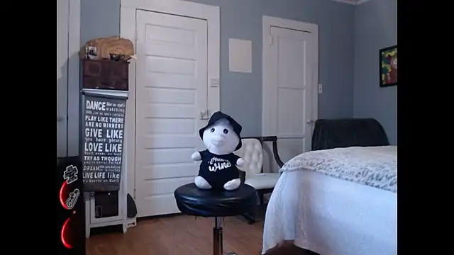 straightinyou online show from 02.14.25