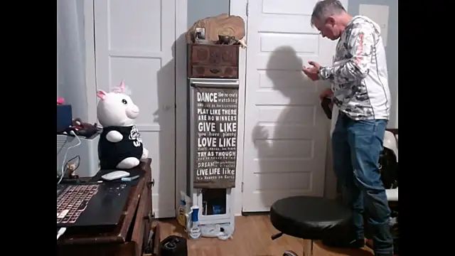 straightinyou online show from 03.04.25