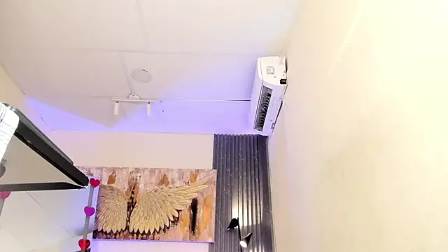 emma alice  online show from 02.10.25