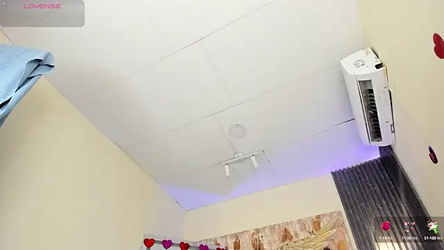 emma alice  online show from 02.21.25