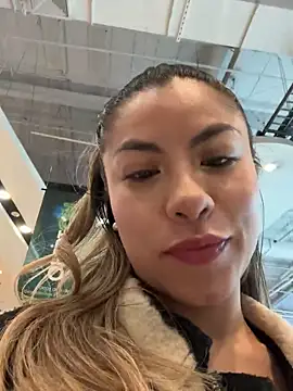 Karen San Miguel online show from 02.10.25