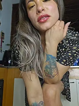 Karen San Miguel online show from 03.01.25