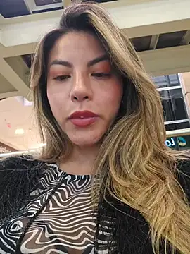 Karen San Miguel online show from 10.07.25