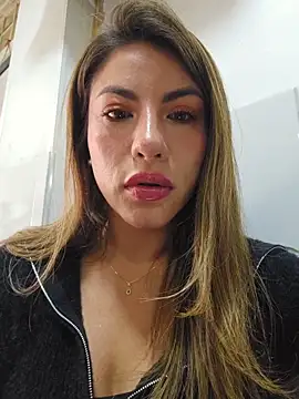 Karen San Miguel online show from 04.05.26