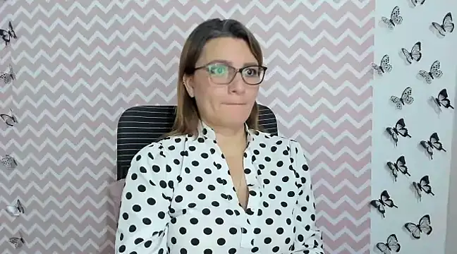 Snapshot of Amie_Adams82_ chatting on 12.10.24 Amie Adams82 online show from 12.10.24