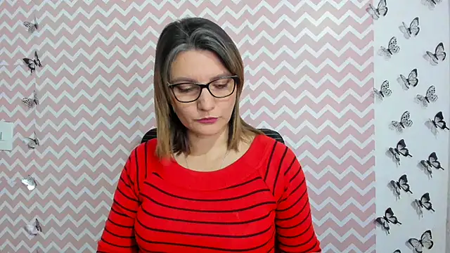 Snapshot of Amie_Adams82_ chatting on 02.22.25 Amie Adams82 online show from 02.22.25