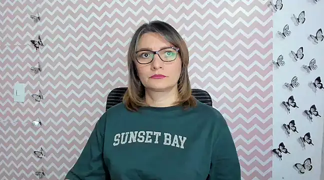 Snapshot of Amie_Adams82_ chatting on 03.10.25 Amie Adams82 online show from 03.10.25