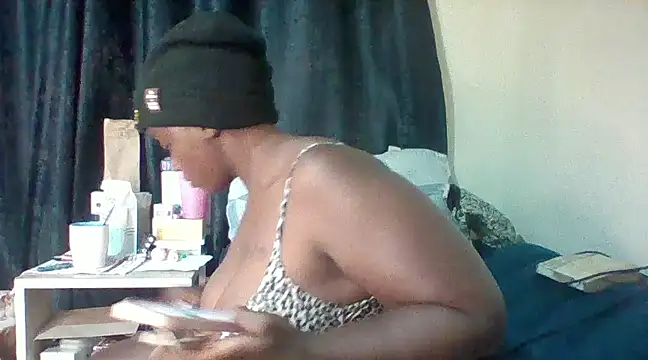 Snapshot of Nish_Darling_ chatting on 01.15.25 Nish Darling  online show from 01.15.25