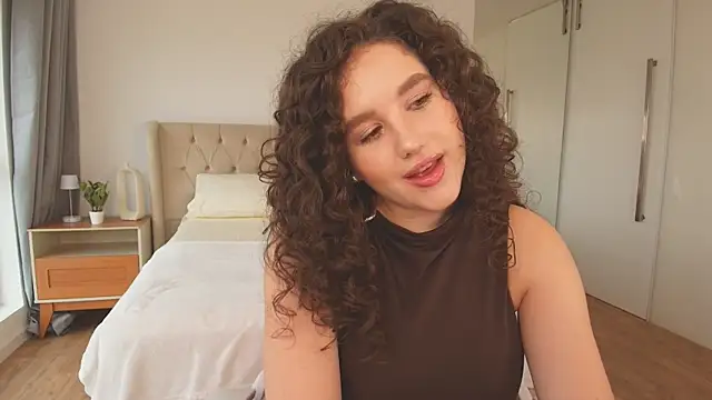 Snapshot of Ariella_Sol chatting on 02.05.26 Ariella Sol online show from 02.05.26