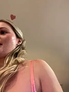 LoveShae  online show from 02.15.25