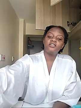 Snapshot of Africancaramel-45 chatting on 09.17.25 Africancaramel-45 online show from 09.17.25